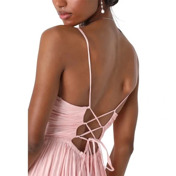 LULUS Irresistible Glow Blush Pink Satin Pleated Lace-Up Midi
Dress SIZE M NWOT - Picture 9 of 11